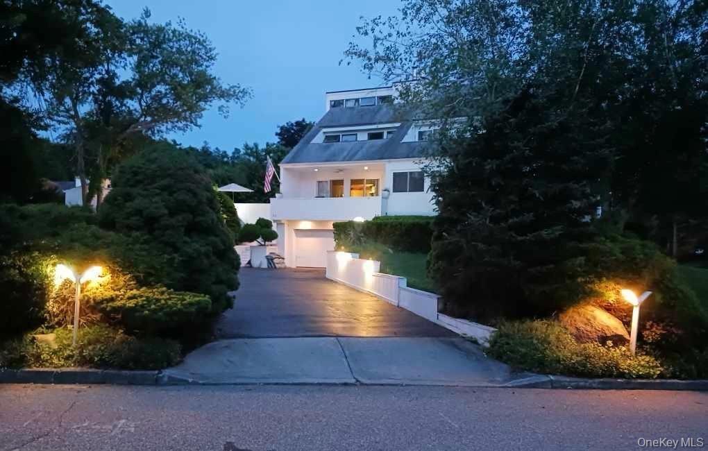 Lit Driveway