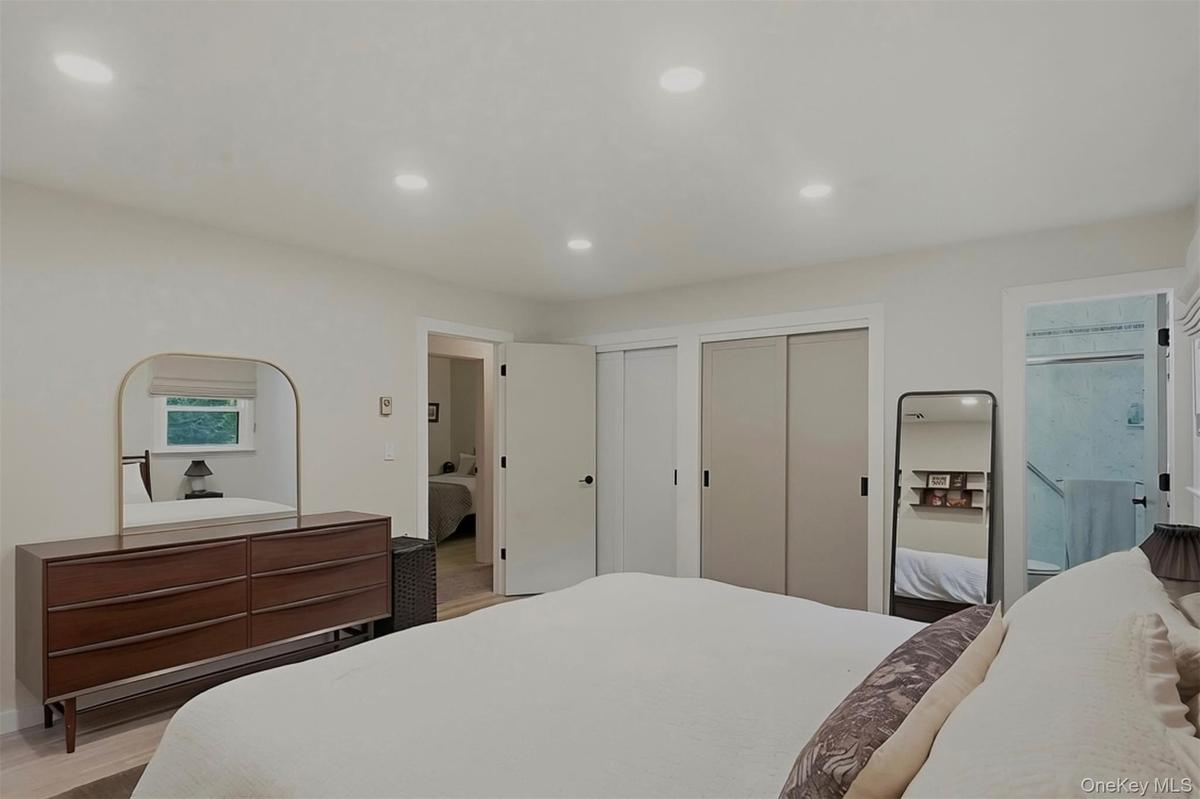 Primary bedroom with en suite bathroom