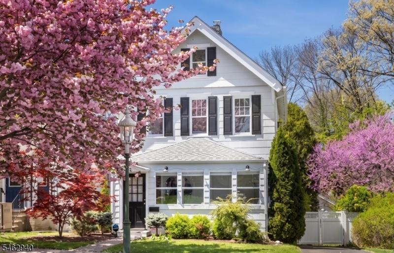 73 Riggs Place