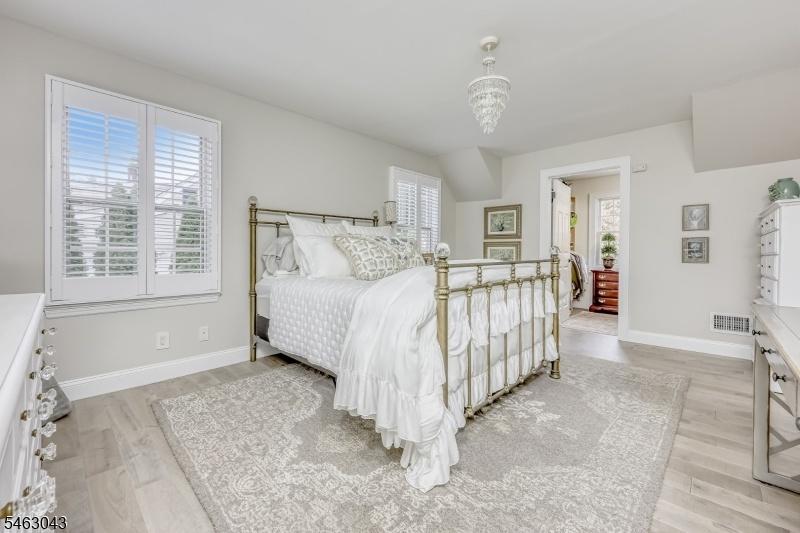 Primary suite