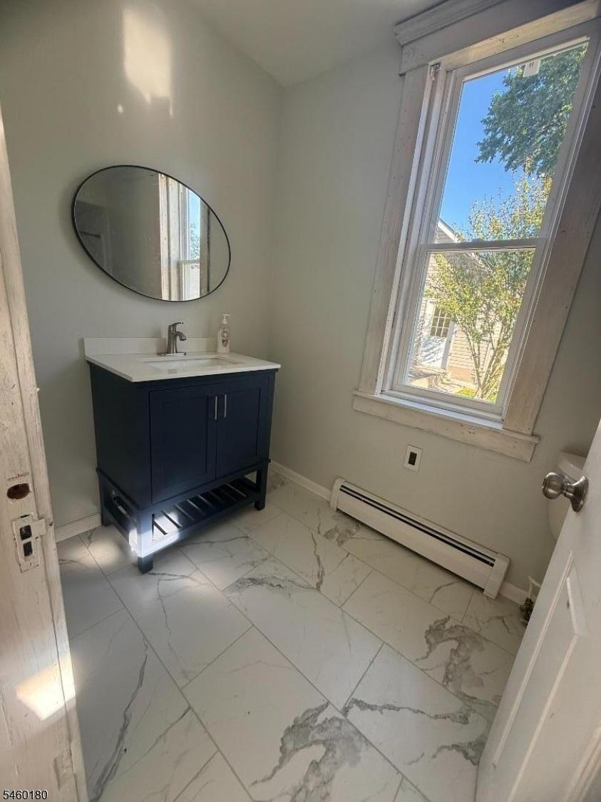 1st floor Bath