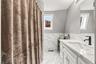 Ensuite Full Bath
