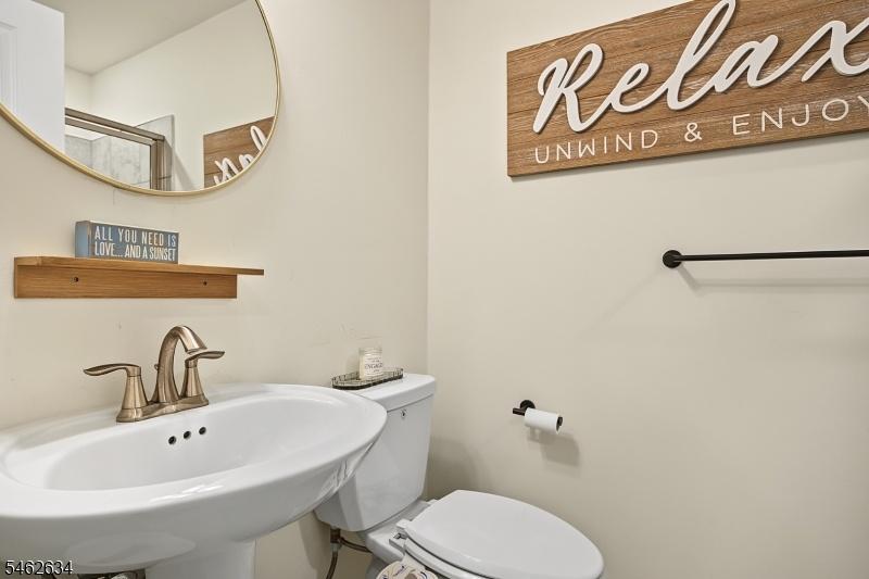 Lower Level Full Bath