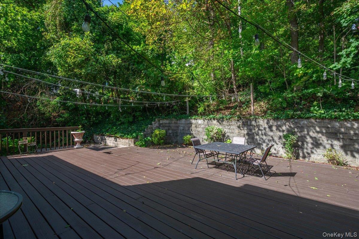 Very Private Rear Yard