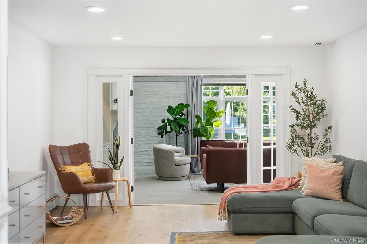 Living Room entrance