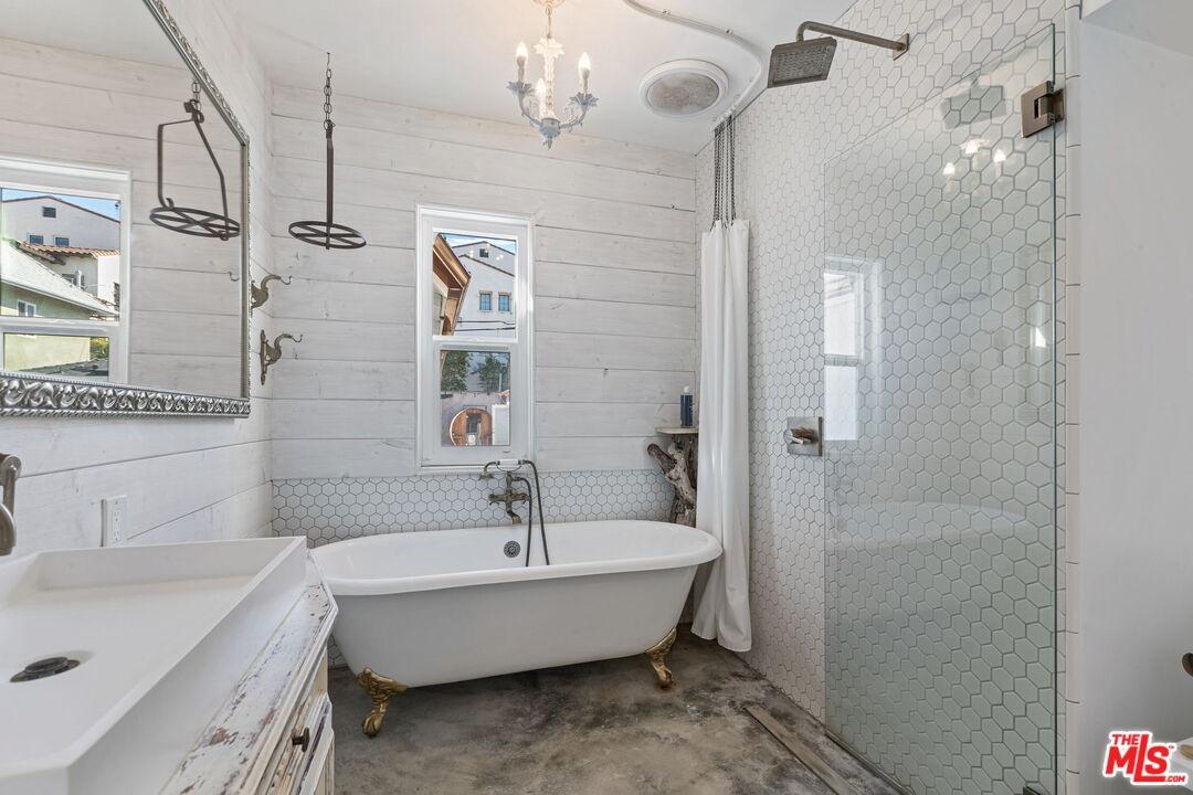 Custom Bath
