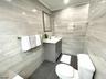 Ensuite Bath/View from Tub
