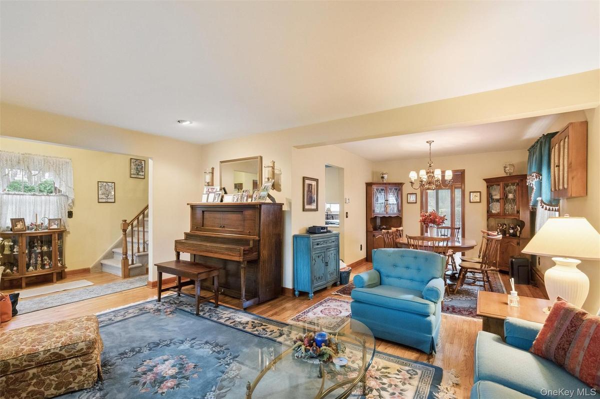 L Shaped living room/dining room