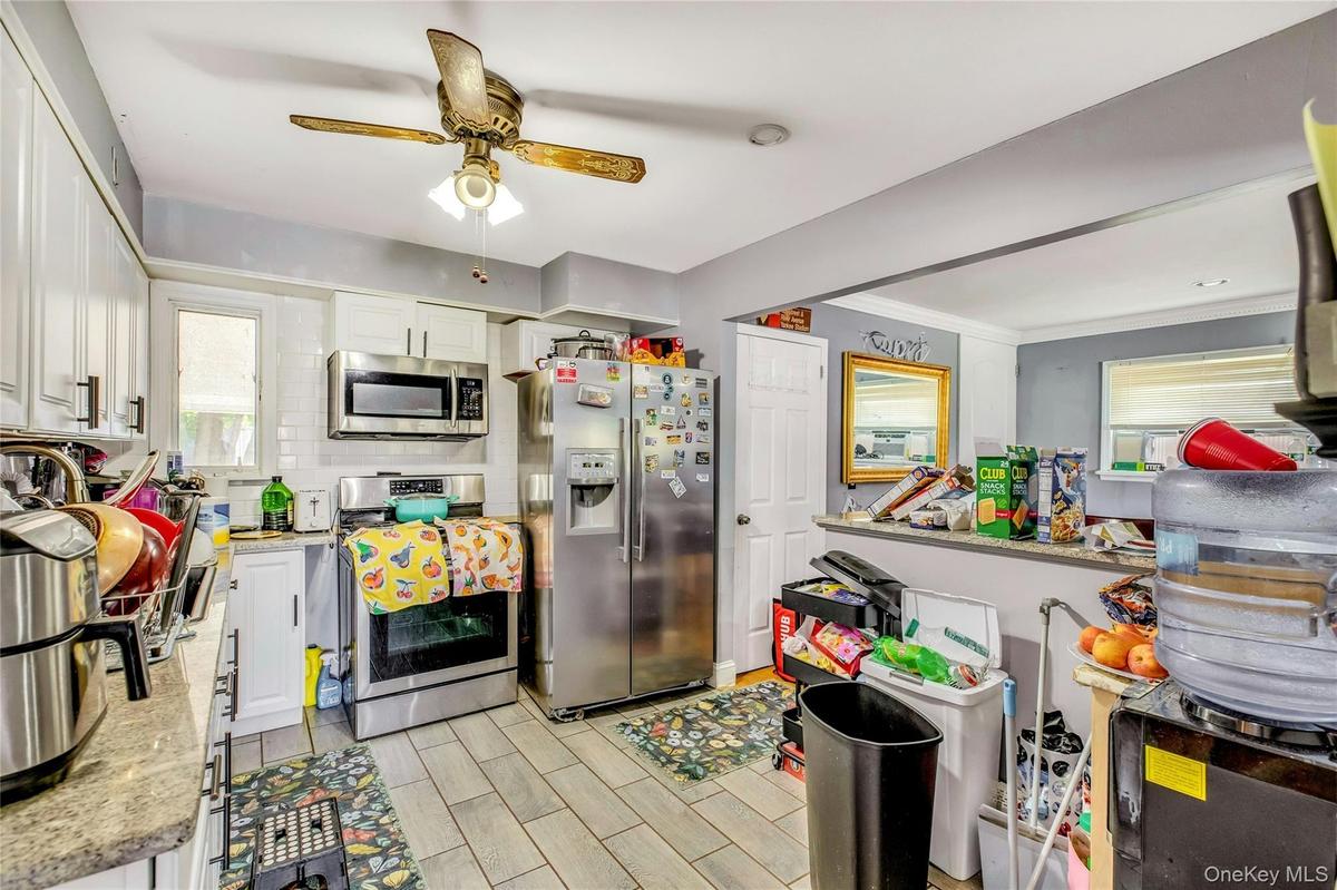 first floor kitchen - original picture