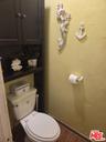 6642 Bathroom 1 p1