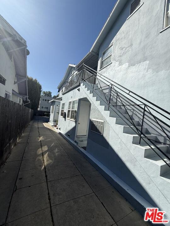Driveway & Entrances p1