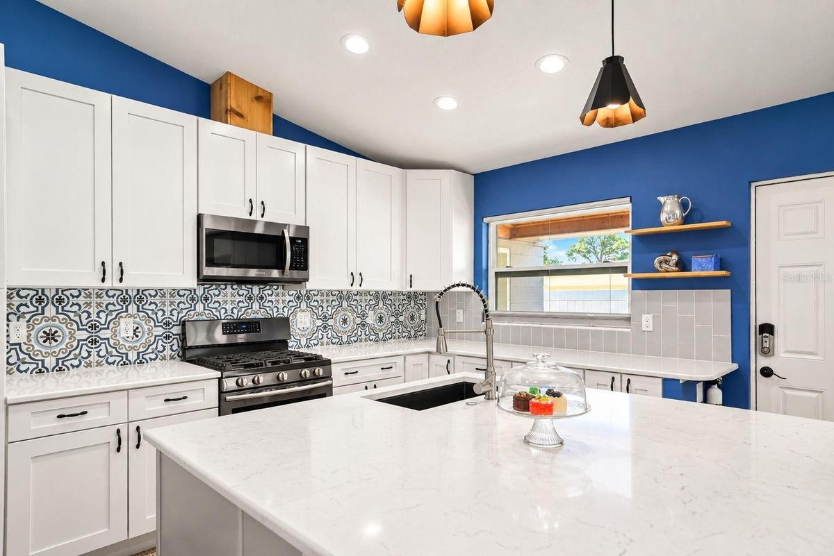 Gorgeous Quartz counters