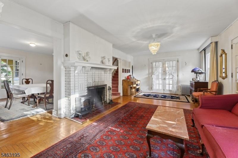 Living Room w/Fireplace