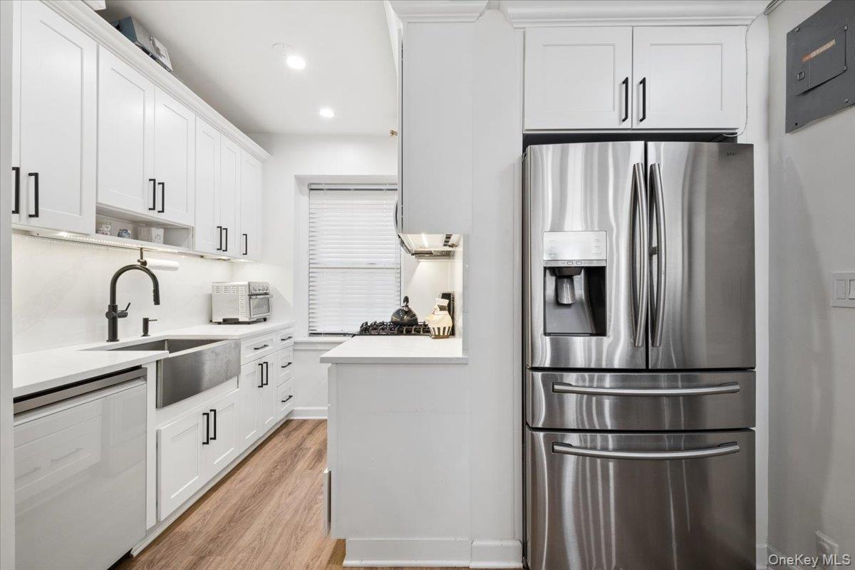 Newly Renovated Kitchen