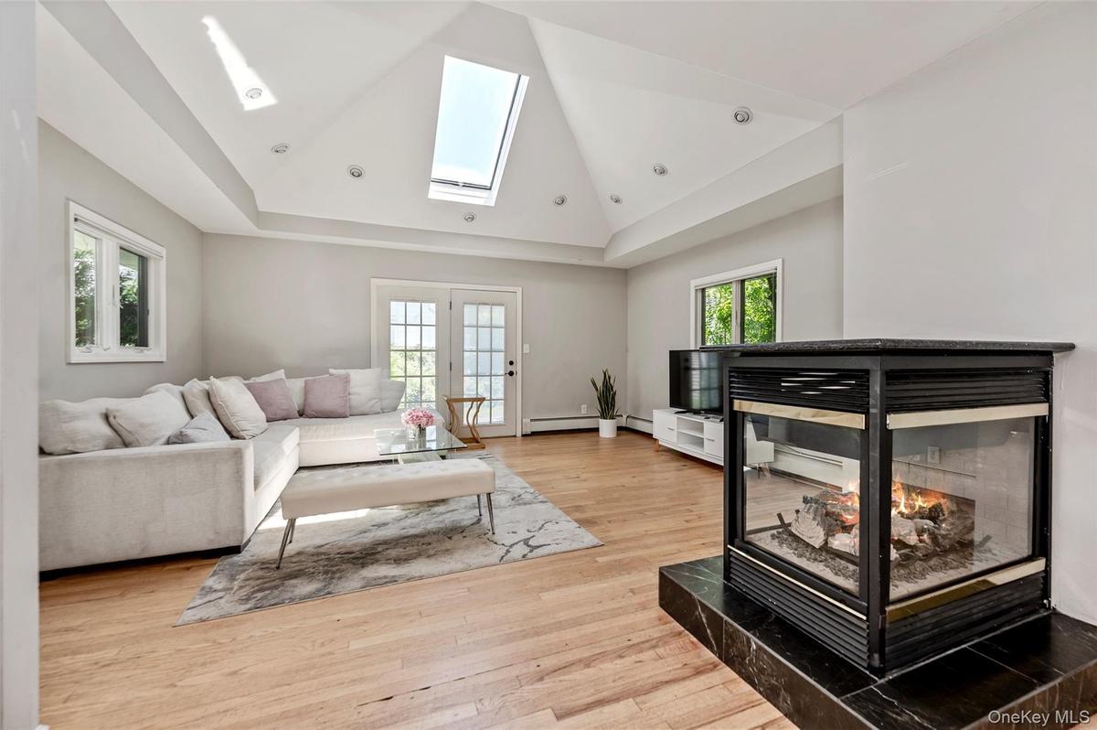 Gorgeous open layout