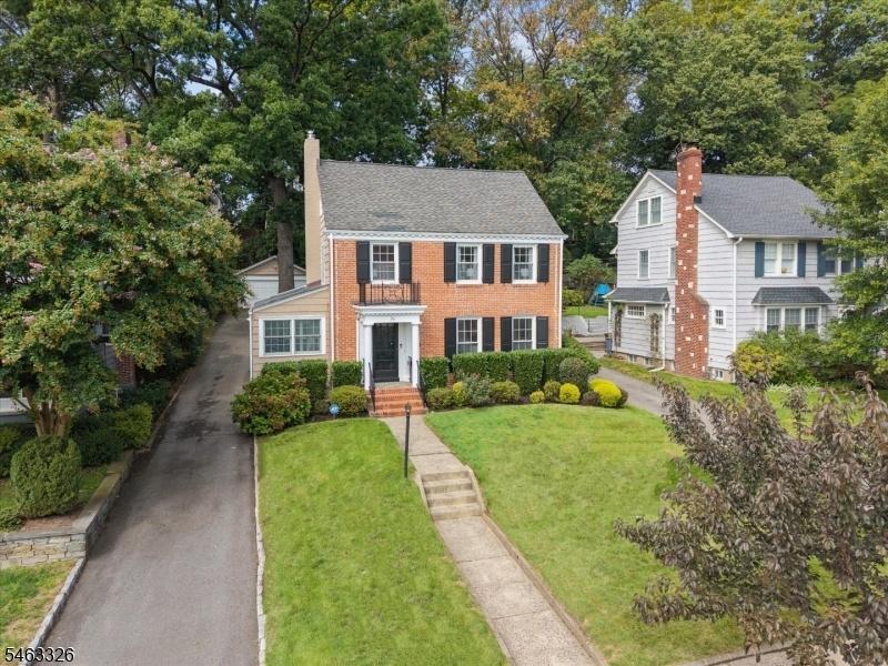 Amazing Curb Appeal!