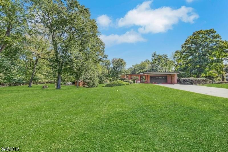 Side View Oversized Property