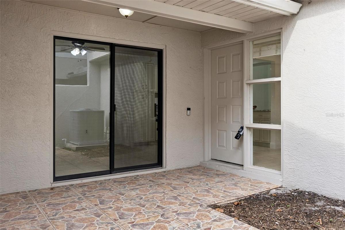 Private entryway with access to kitchen/kitchen nook