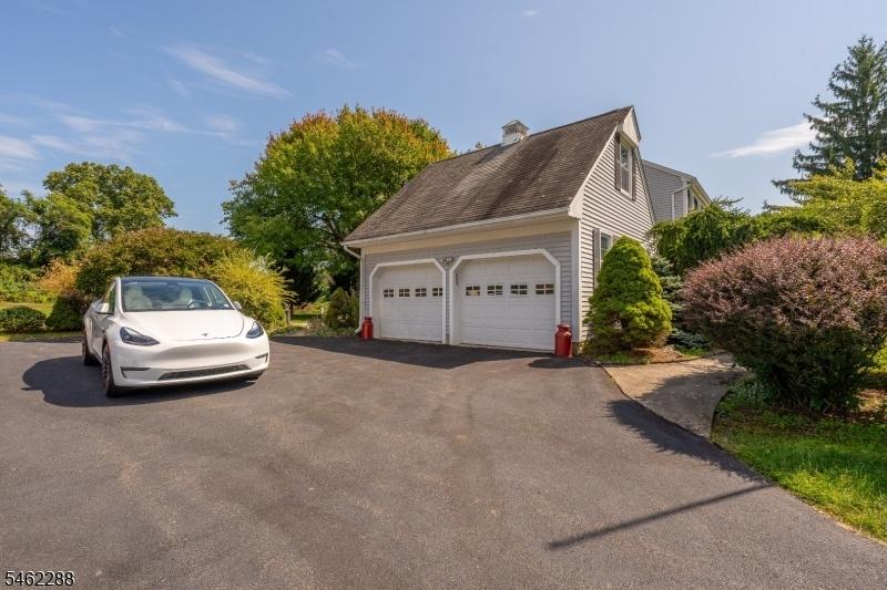 Attached Garage