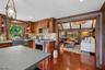 Gourmet Eat-in Kitchen