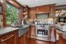 Gourmet Eat-in Kitchen