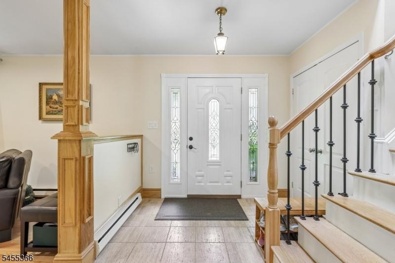 Foyer/Entry