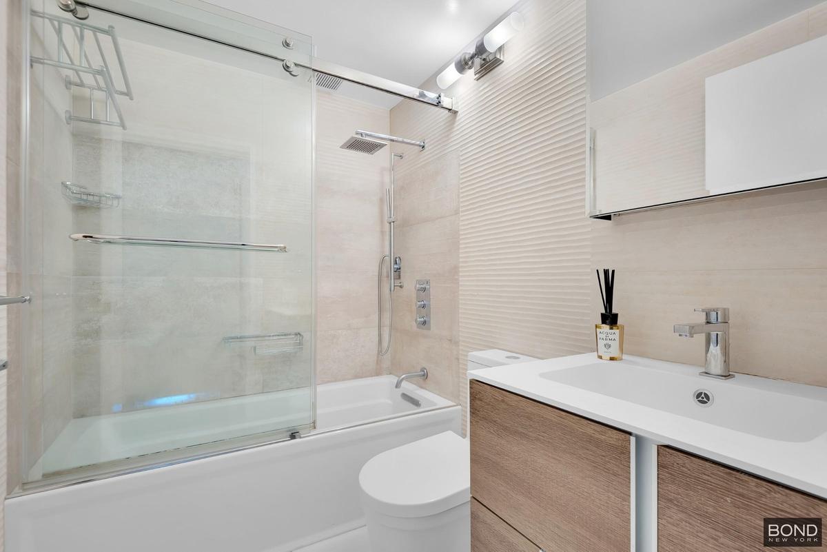 En Suite Bathroom