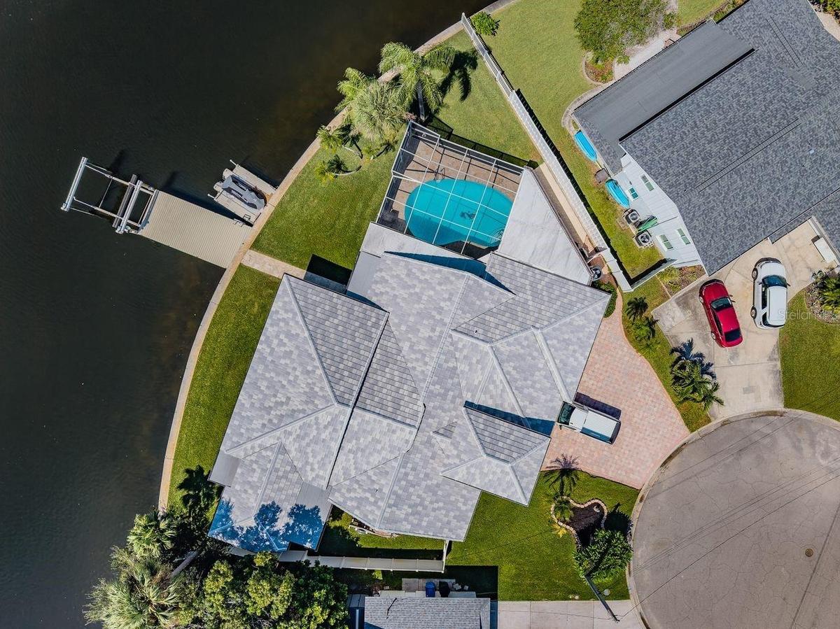 Great footprint! Plenty of room for boat trailer on the south sideyard