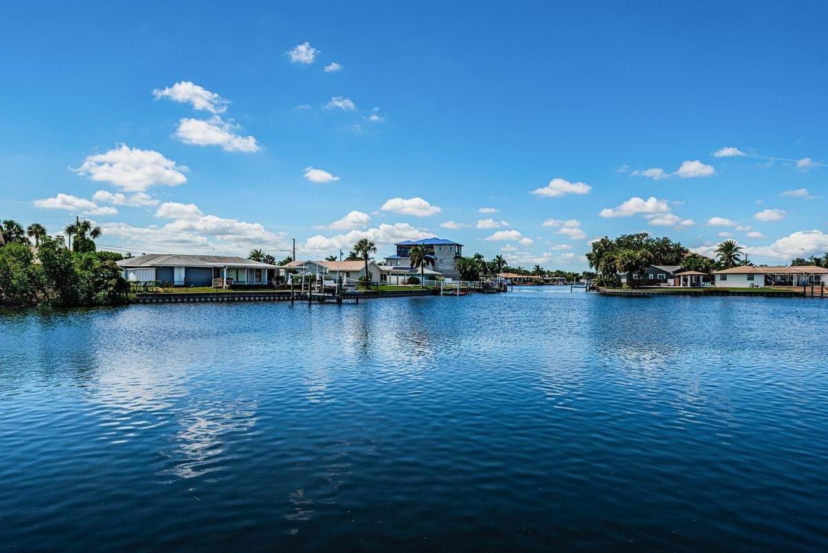 Water view - not looking in your neighbor's home