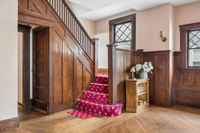 Stunning original woodwork