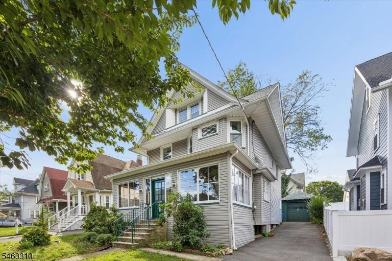 Charming Colonial