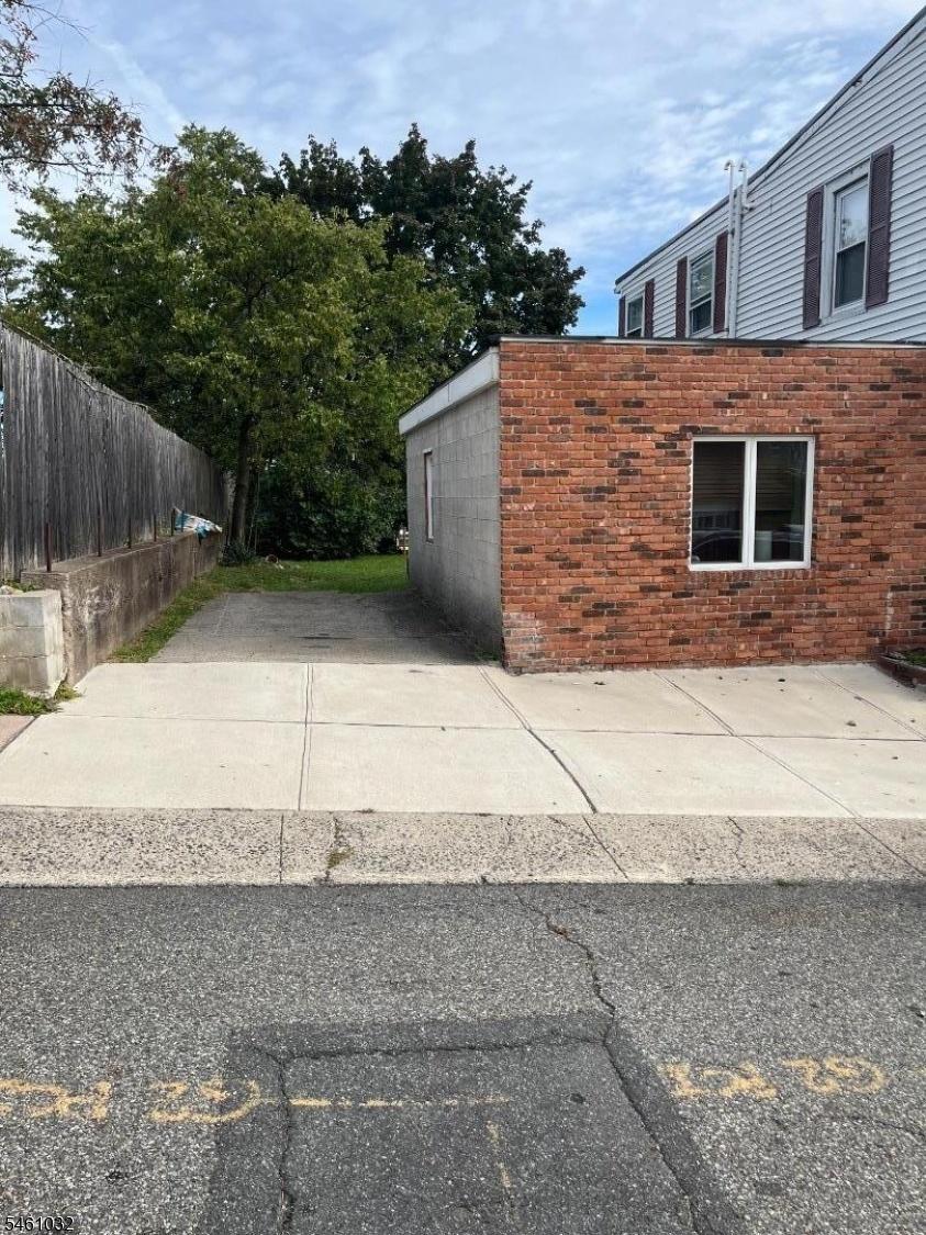 Private driveway