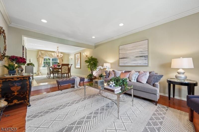 Living Room into Formal DR