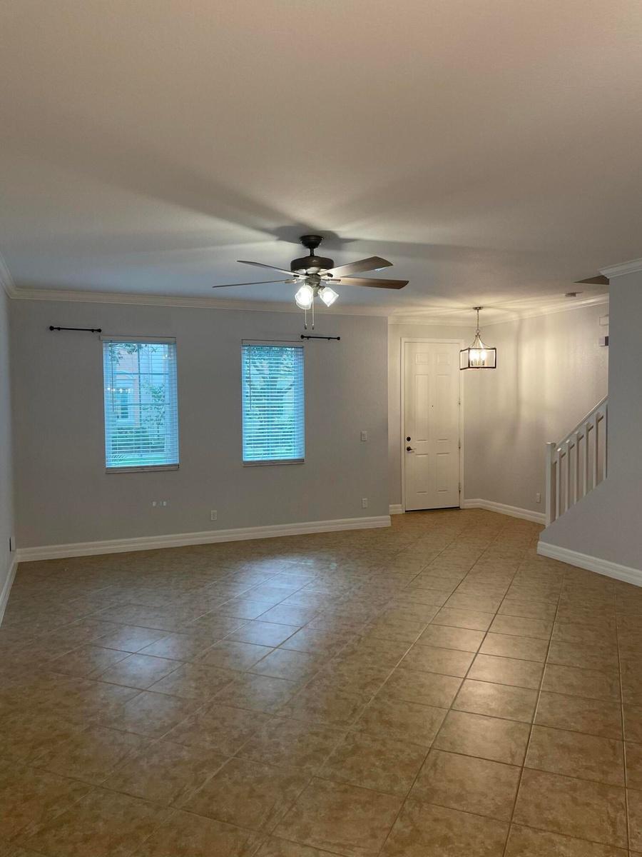 Living/Dining Area