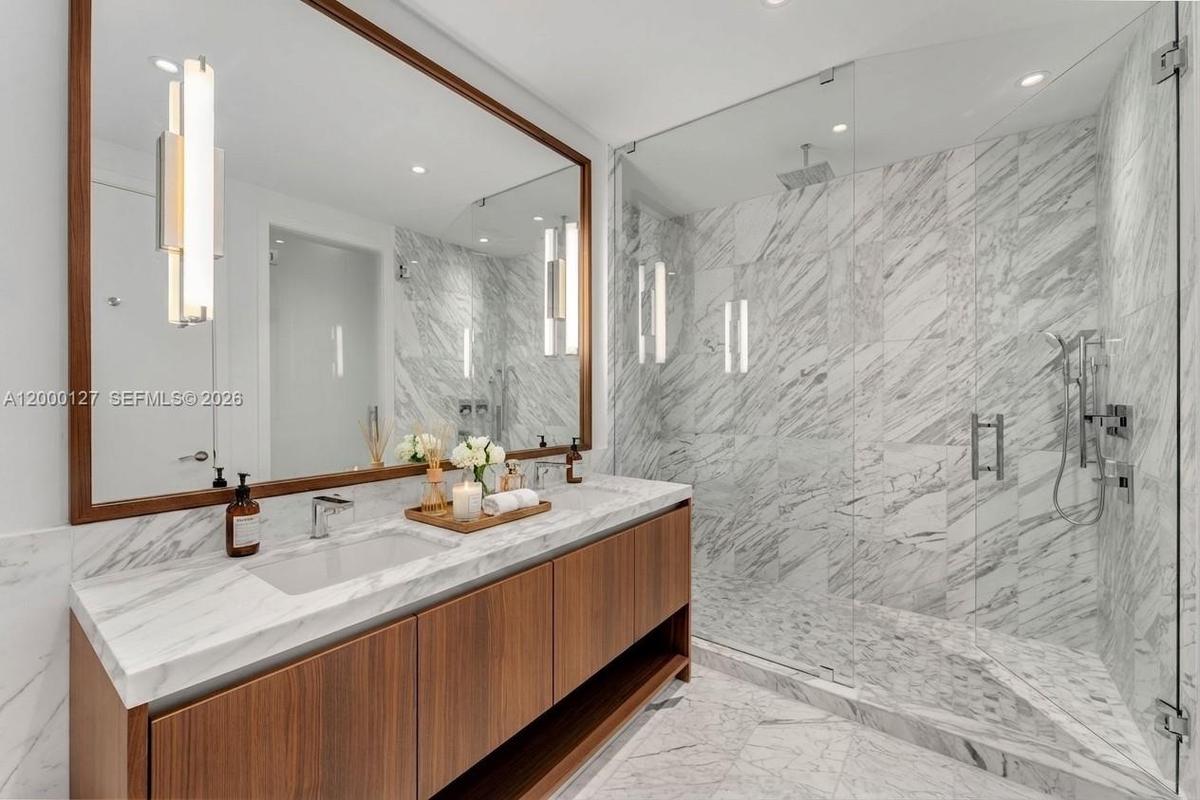UNA Residences Brickell Bathroom. Virtually Staged.