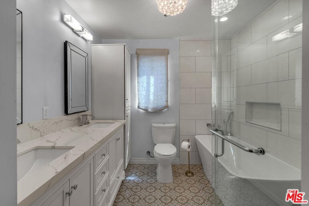 Primary full bath