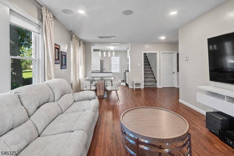Living Room / Dining Room