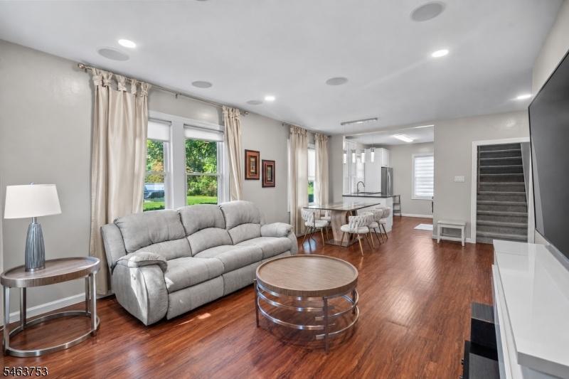 Living Room / Dining Room