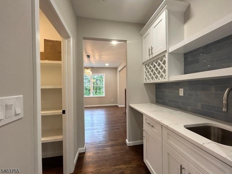 Dining Room Wet bar