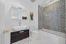 Guest 2 ensuite bathroom