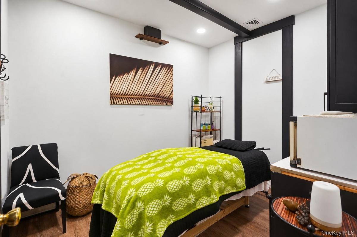 Massage or treatment room