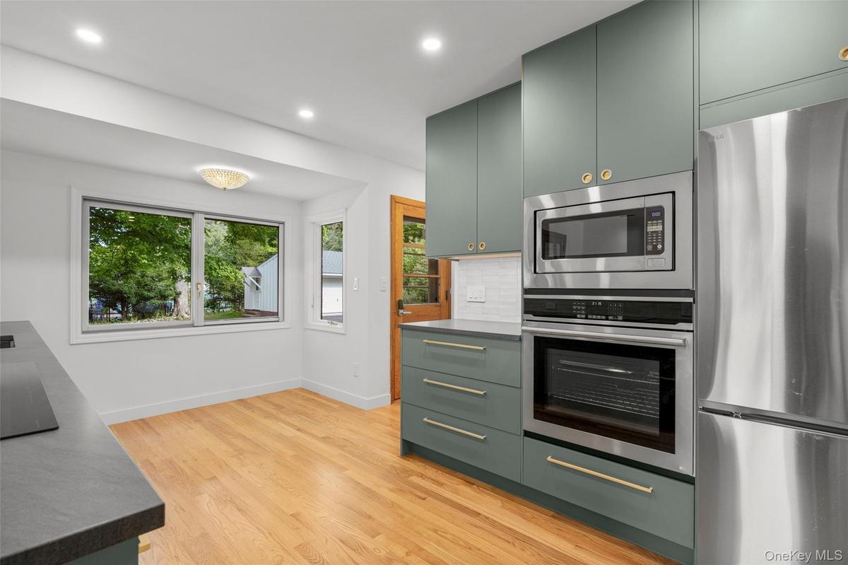 New kitchen with convection oven and microwave