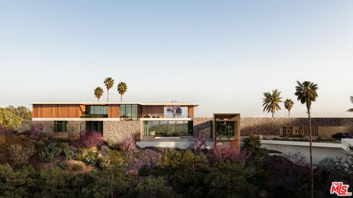 1765 Clear View Drive - Render