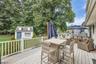 Expansive deck
