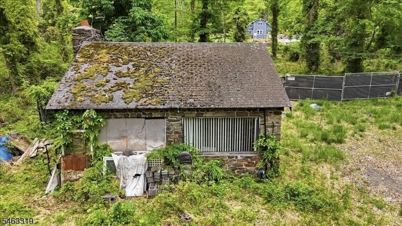 garage
