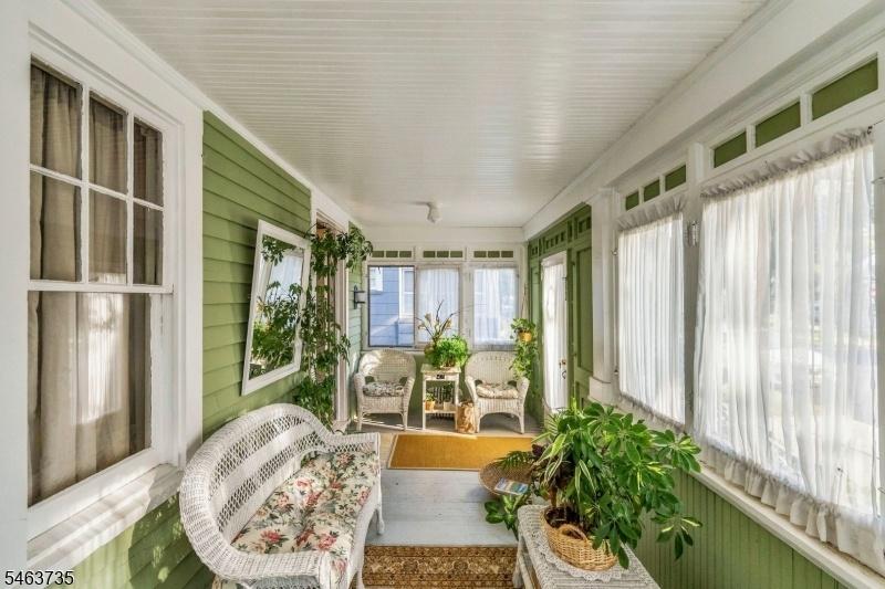 Screen Porch