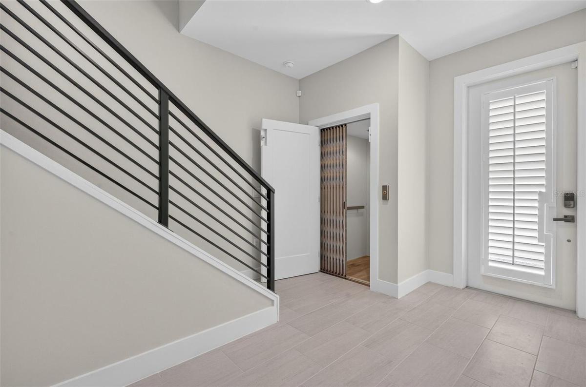 Foyer-Private Elevator