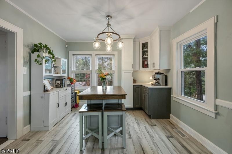 Breakfast Nook