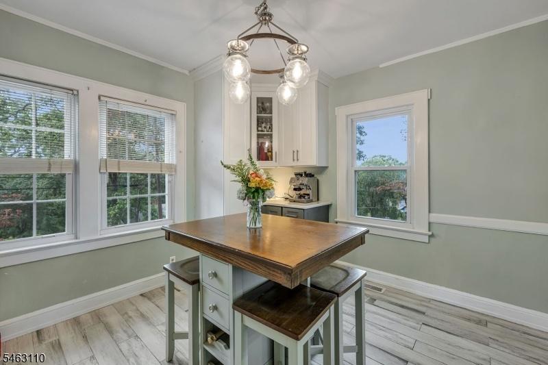 Breakfast Nook