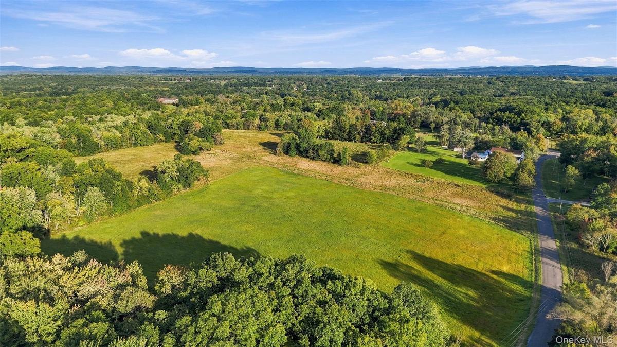 30 acres of beauty!